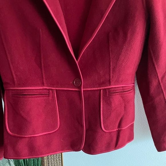 TALBOTS wool skirt suit - 2 pieces - Picture 10 of 10